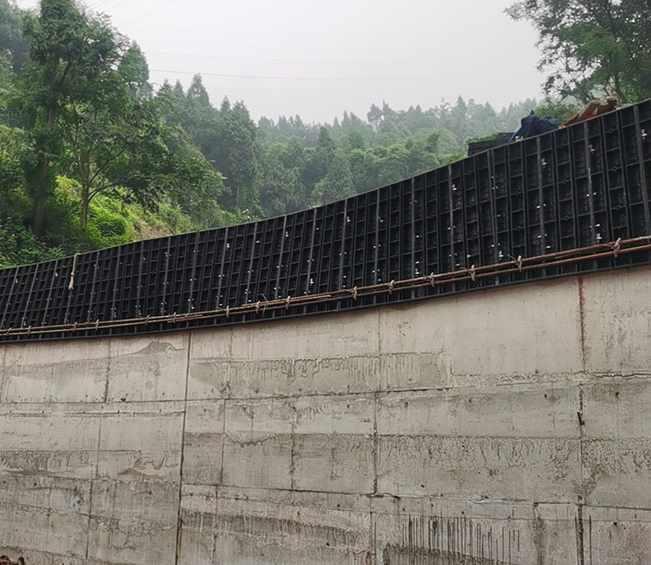 Highway retaining wall
